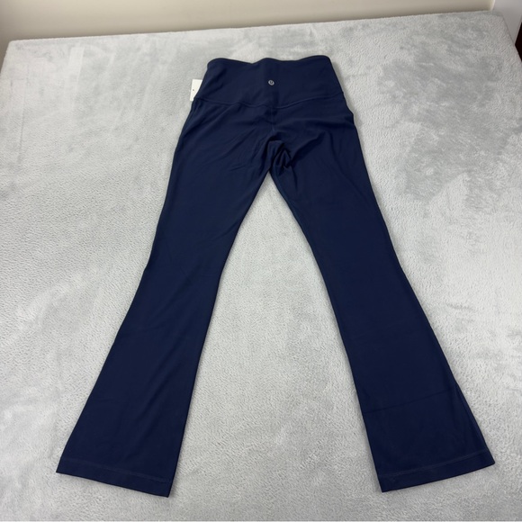 Lululemon NWT Women's Size 6 (24x28) Align Mini-Flare Pant *XShort W5FCHS Style - Picture 1 of 11